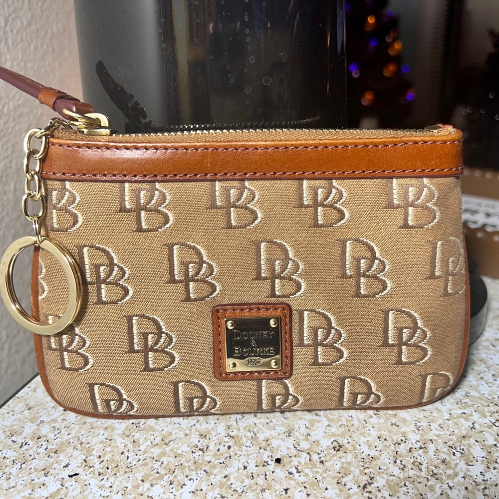 Dooney & Bourke slim wristlet wallet